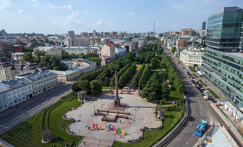 Пешая прогулка «Нам, его близко знавшим, стоял он прекрасной загадкой». По следам юбилея А.А. Блока.