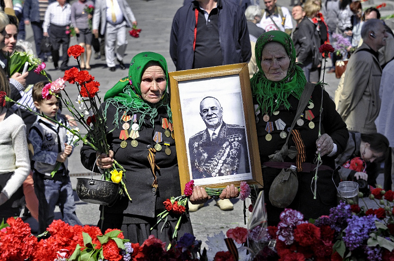 Фотовыставка «Дорогой истории»